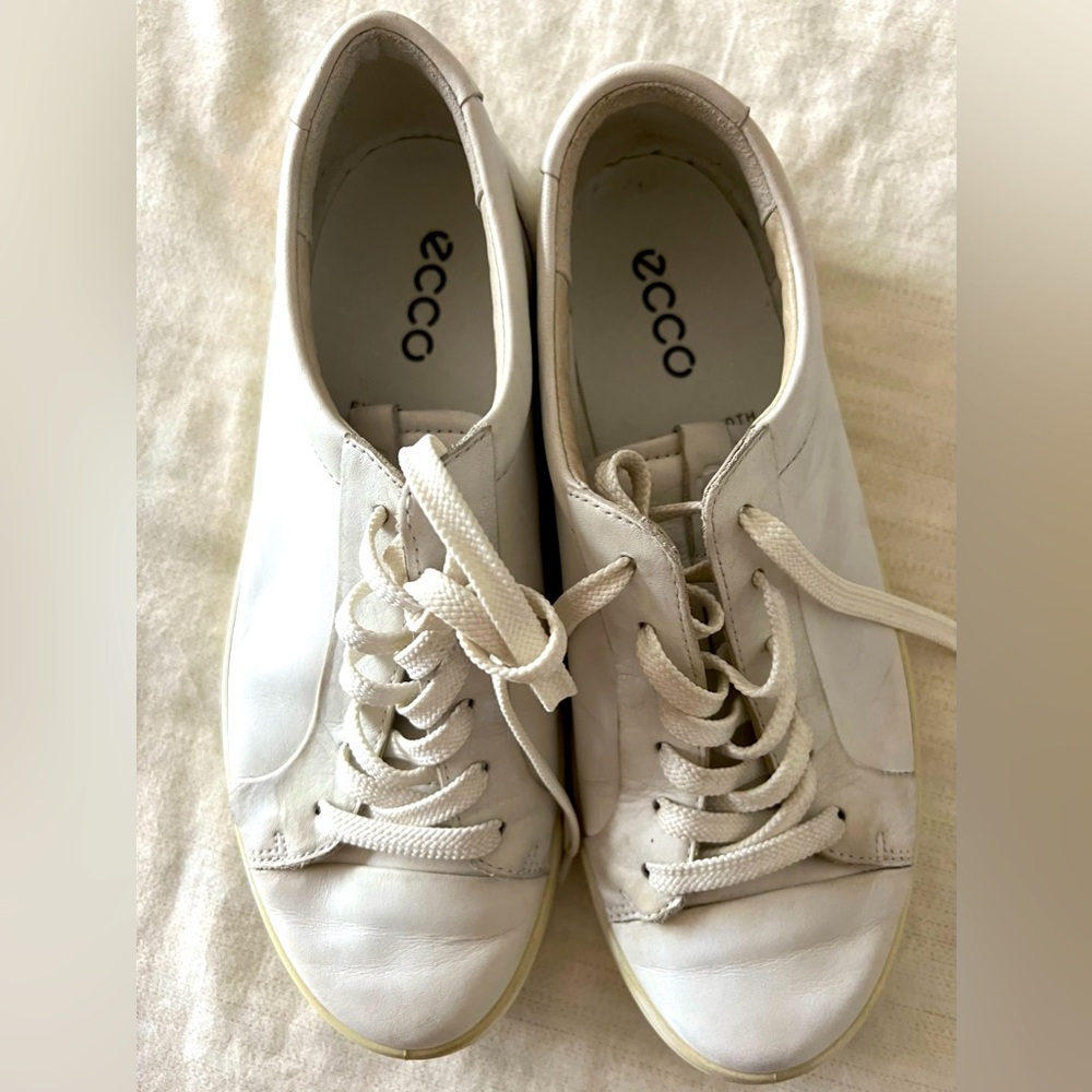 ecco women genuine leather fashion sneakers white size 8.5 wide